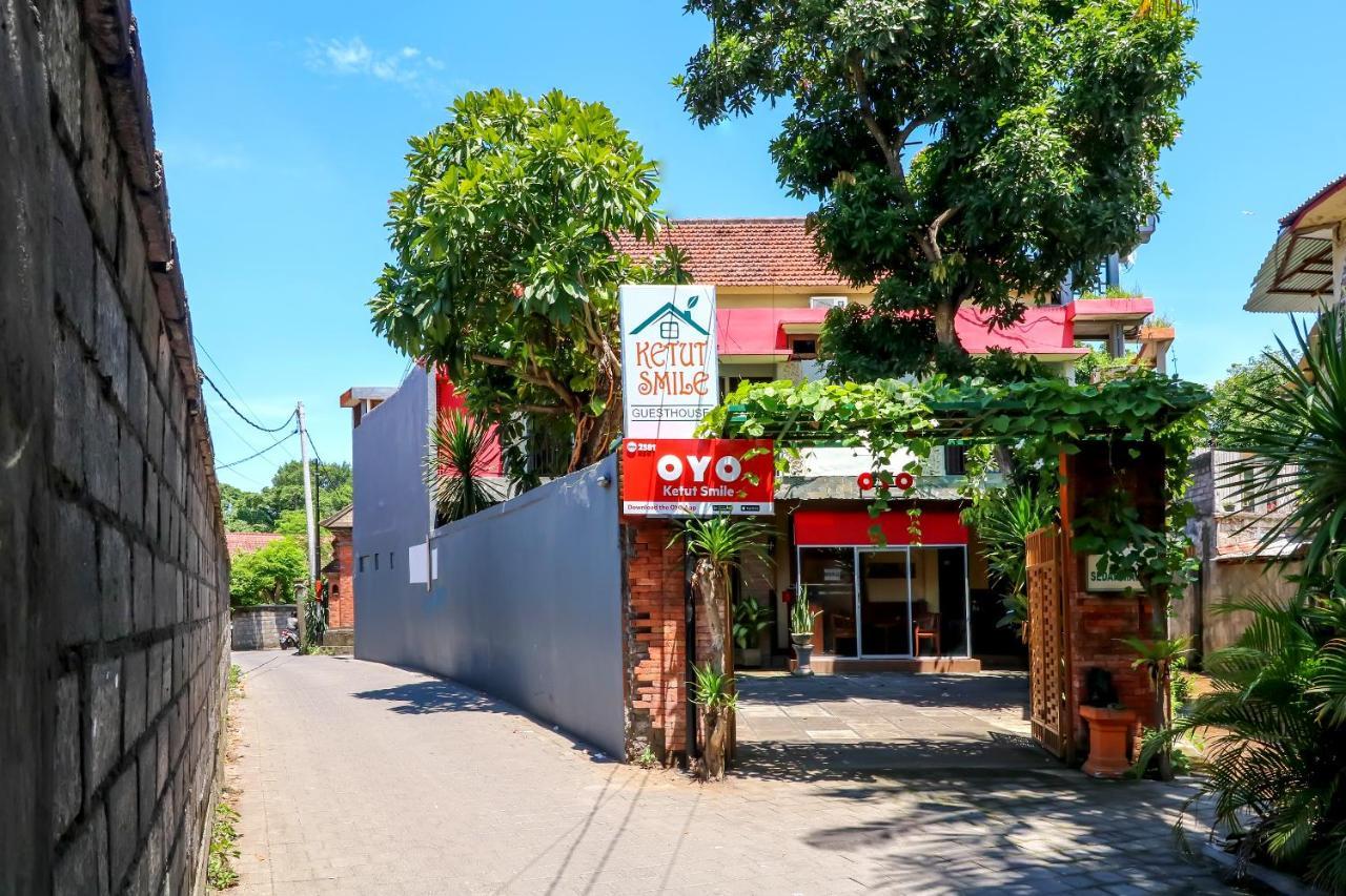 Hotel Oyo 2581 Ketut Smile Denpasar Exterior foto